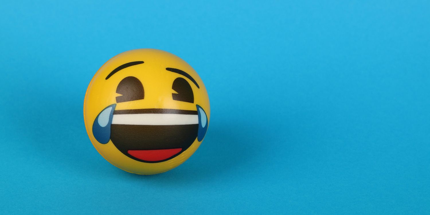 3d-laughing-emoji-ball-1